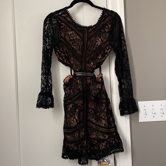 For Love & Lemons Emerie Lace Cutout Dress Black/Nude New without Tags Sz.XS - Picture 2 of 3
